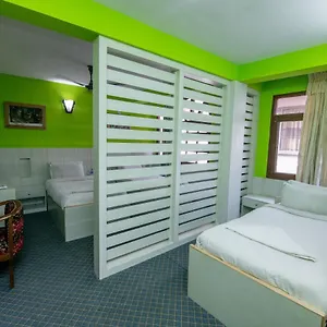 Pomelo House ** Катманду